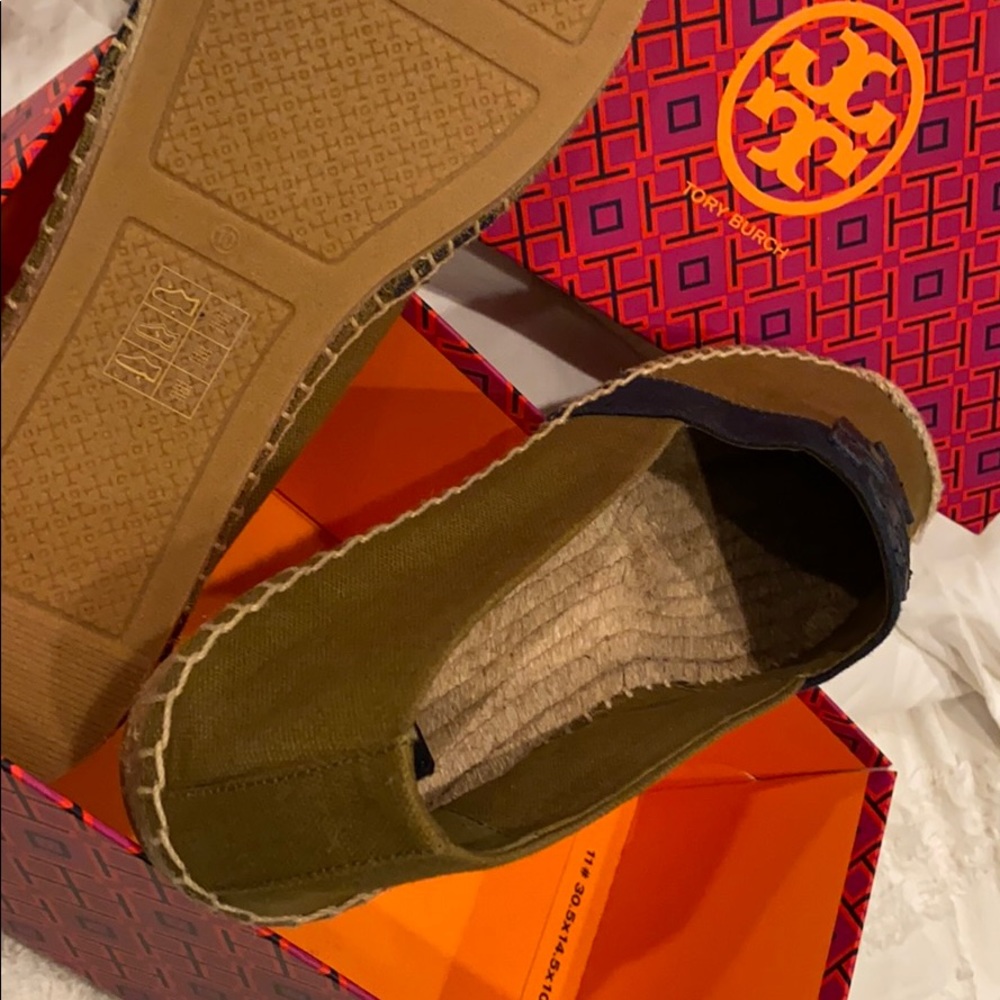 Tory Burch Espadrilles-olive green and navy blue - Picture 2 of 3
